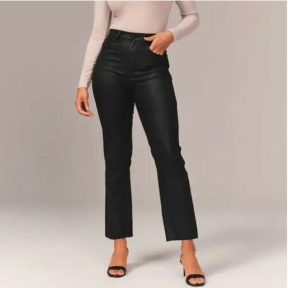 Abercrombie & Fitch Curve Love Ankle Straight Ultra High Rise Black Coated Denim - Picture 1 of 14
